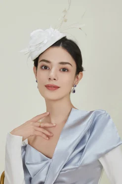 BABEYOND Headpieces & Fascinators|Embellished Floral Feather Pillbox Fascinator White