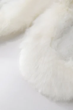 BABEYOND Shawls & Scarves|Gorgeous Faux Fur Wrap Evening Cape
