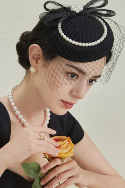BABEYOND Headpieces & Fascinators|Pearl Studded Veil Feather Pillbox Fascinator Black/White