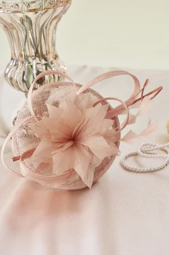 BABEYOND Headpieces & Fascinators|Pillbox Cambric Feather Fascinator Dusty Rose