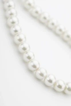 BABEYOND Jewelry|Remarkable Lustrous Imitation Pearl Choker White