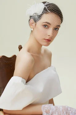BABEYOND Headpieces & Fascinators|Rhinestone Studded Veil Feather Fascinator White