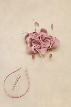 BABEYOND Headpieces & Fascinators|Ribbon Knot Feather Floral Fascinator