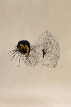 BABEYOND Headpieces & Fascinators|Veil Rhinestone Feather Fascinator Black/Gold